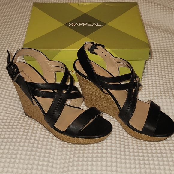 Size 11 M Xappeal Black Wedges - Picture 1 of 2